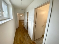 Vác Lakás (téglaépítésű)