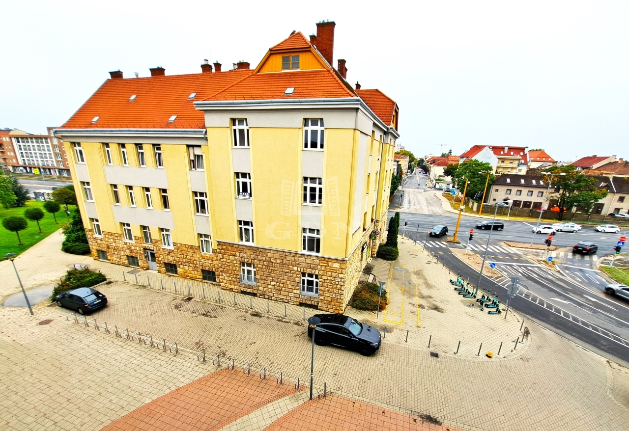 Verkauf Győr Wohnung (Ziegel)